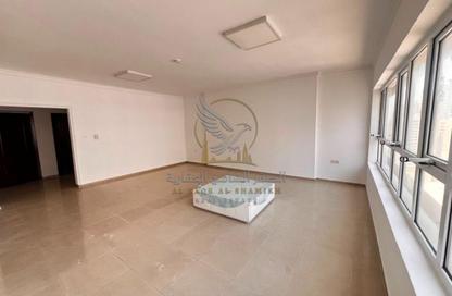 Apartment - 3 Bedrooms - 4 Bathrooms for rent in New Al Taawun Road - Al Taawun - Sharjah Apartment - 3 Bedrooms - 4 Bathrooms for rent in New Al Taawun Road - Al Taawun - Sharjah