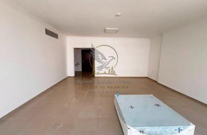 Apartment - 3 Bedrooms - 4 Bathrooms for rent in New Al Taawun Road - Al Taawun - Sharjah Apartment - 3 Bedrooms - 4 Bathrooms for rent in New Al Taawun Road - Al Taawun - Sharjah