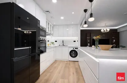 Apartment - 1 Bedroom - 2 Bathrooms for rent in Rimal 2 - Rimal - Jumeirah Beach Residence - Dubai