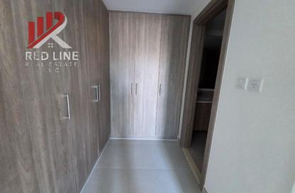 Apartment - 3 Bedrooms - 3 Bathrooms for rent in Al Mamzar - Sharjah - Sharjah