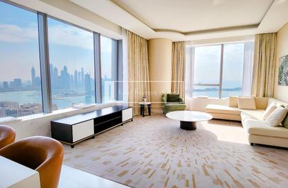 Apartment - 1 Bedroom - 2 Bathrooms for rent in The Palm Tower - Palm Jumeirah - Dubai