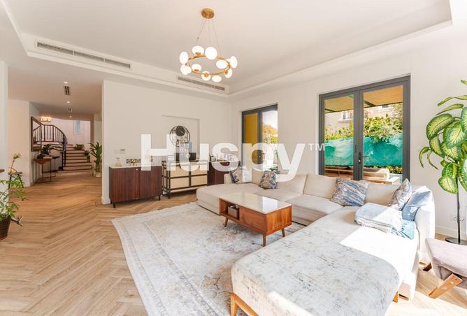 132018111 - Property Image 3