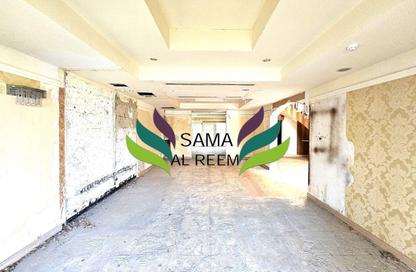 Villa - Studio - 4 Bathrooms for rent in Al Manara - Dubai Villa - Studio - 4 Bathrooms for rent in Al Manara - Dubai