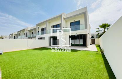 Villa - 3 - 5 for rent in Redwoods - Yas Acres - Yas Island - Abu Dhabi