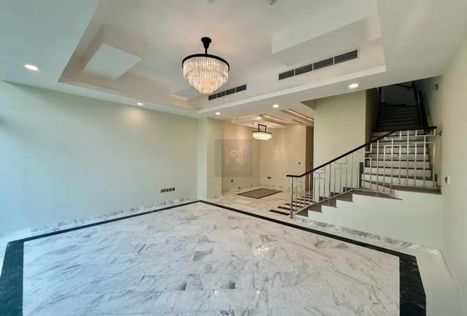 76587643 - Property Image 2