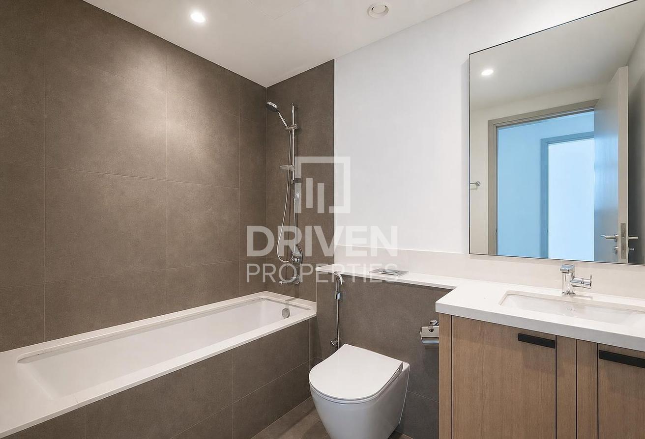 Close to Pool | Prime Location | Newly Vacant photo 17