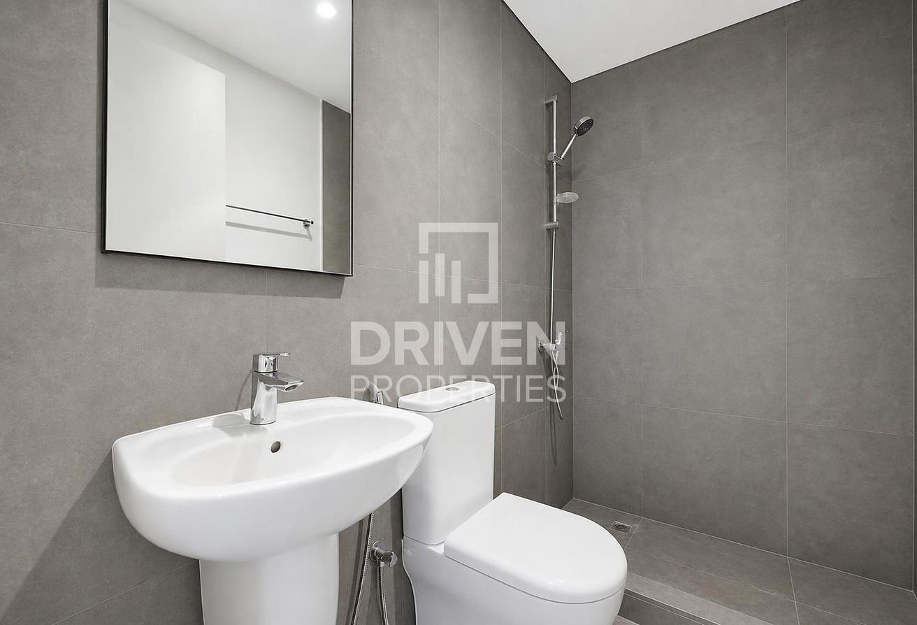 Close to Pool | Prime Location | Newly Vacant photo 15