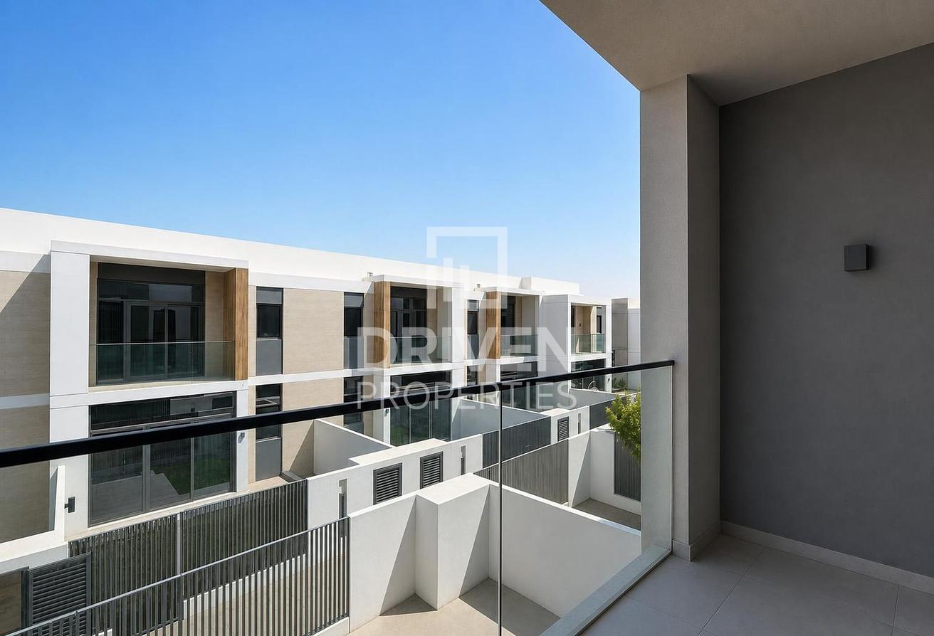 Close to Pool | Prime Location | Newly Vacant photo 21