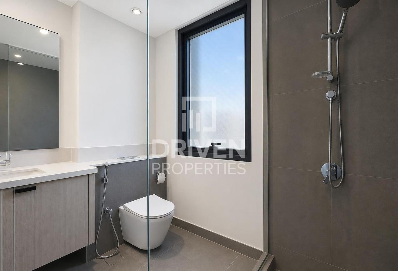 Close to Pool | Prime Location | Newly Vacant photo 18