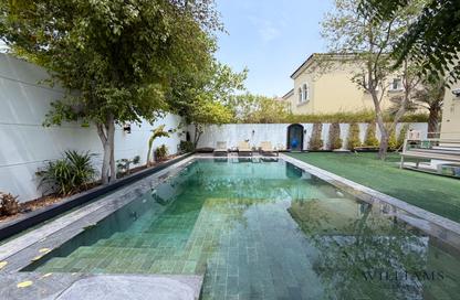 Villa - 4 Bedrooms - 4 Bathrooms for sale in District 8 - Jumeirah Park - Dubai