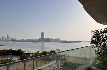 Apartment - 1 Bedroom - 2 Bathrooms for rent in Azizi Mina - Palm Jumeirah - Dubai