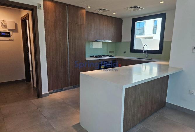 106413700 - Property Image 3