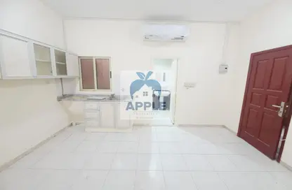 Apartment - Studio - 1 Bathroom for rent in Muwailih Building - Muwaileh - Sharjah
