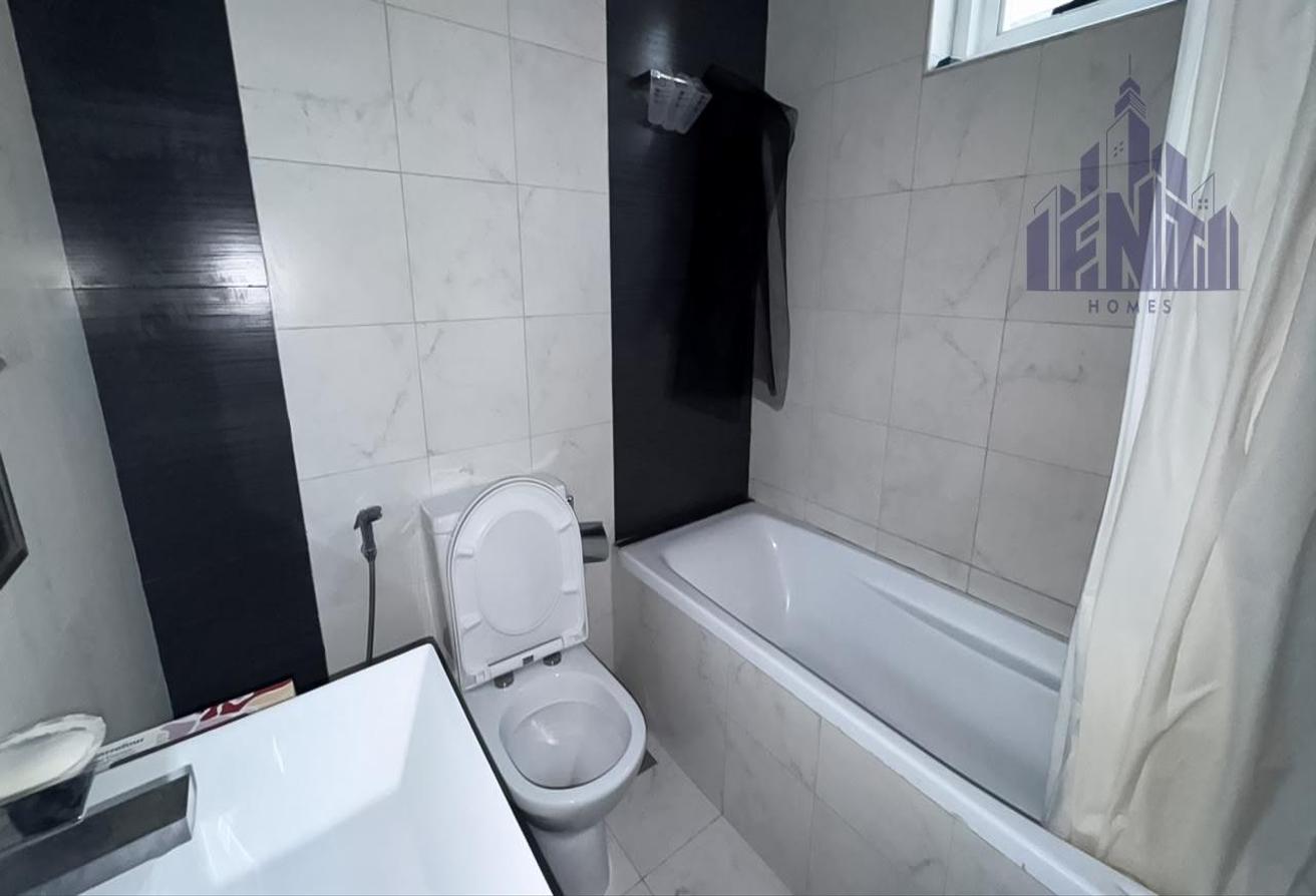 For rent spacious 1 Bedroom photo 5
