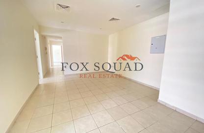 Apartment - 3 Bedrooms - 2 Bathrooms for rent in Al Ghaf 2 - Al Ghaf - Greens - Dubai