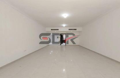Apartment - 3 - 5 for rent in Cornich Al Khalidiya - Al Khalidiya - Abu Dhabi