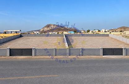 Warehouse - Studio - 2 for sale in Al Hayl - Fujairah