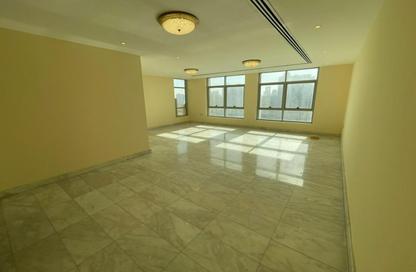 Apartment - 3 Bedrooms - 5 Bathrooms for rent in Al Bassam Tower - Al Majaz 3 - Al Majaz - Sharjah