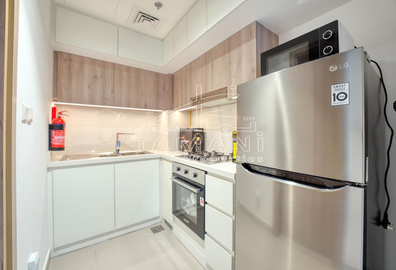 Fully Furnished | Modern Studio | Prime Location photo 5