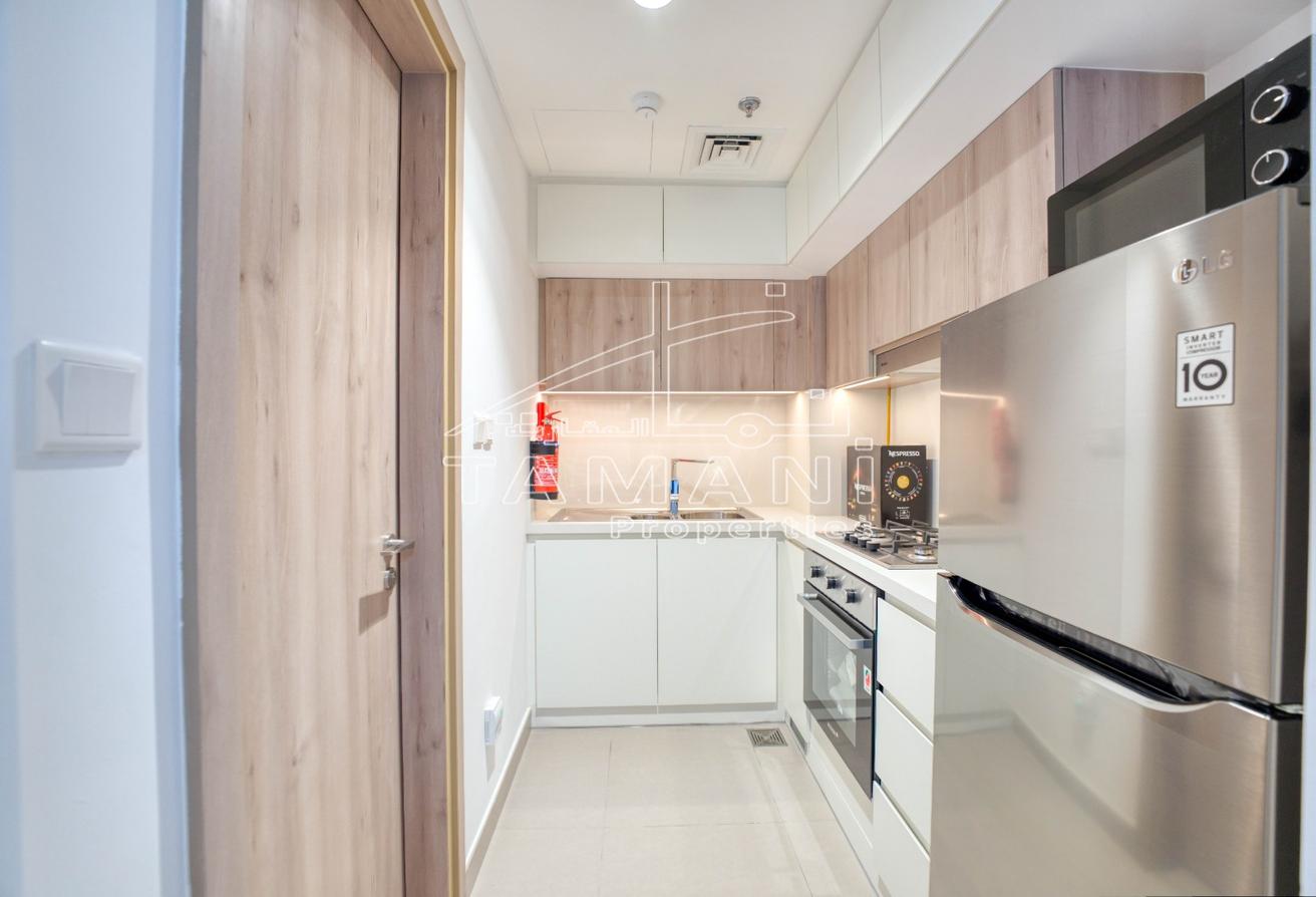 Fully Furnished | Modern Studio | Prime Location photo 6