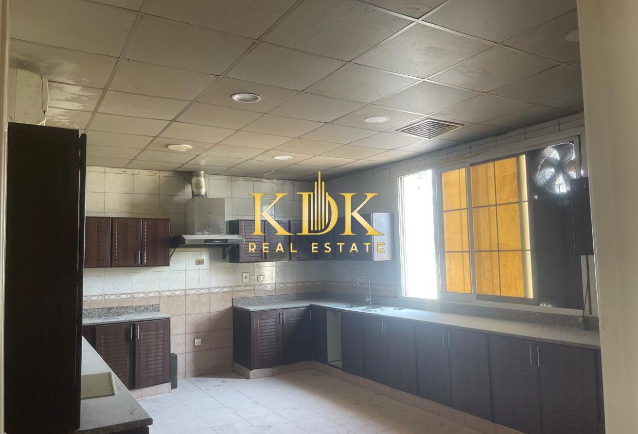 9BR + Maid | Spacious | for Families photo 12