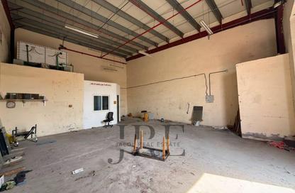 Warehouse - Studio - 1 Bathroom for rent in Al Sajaa Industrial - Al Sajaa - Sharjah