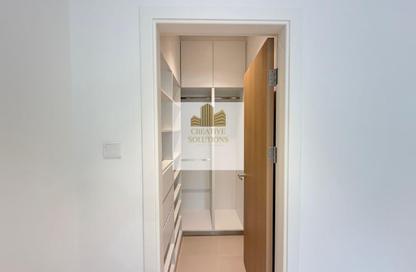 Apartment - 2 - 2 for rent in The Gardens Building 70 - The Gardens Buildings - The Gardens - Dubai Apartment - 2 - 2 for rent in The Gardens Building 70 - The Gardens Buildings - The Gardens - Dubai