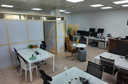 Shop - Studio for rent in Building Z04 - England Cluster - International City - Dubai