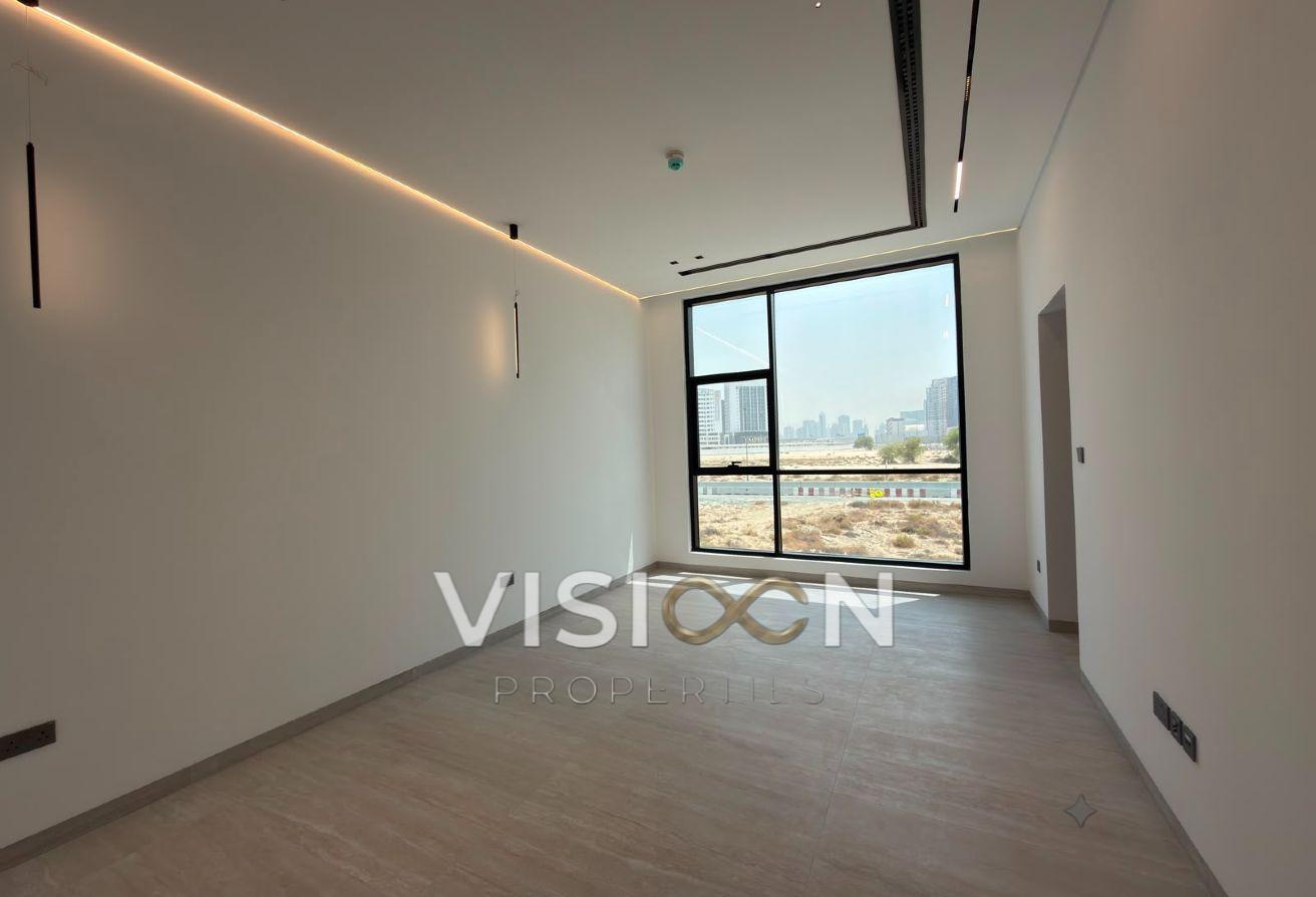 Brand New 5BR Villa | Private Pool & Garden photo 12