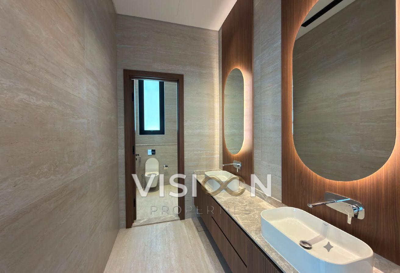 Brand New 5BR Villa | Private Pool & Garden photo 25