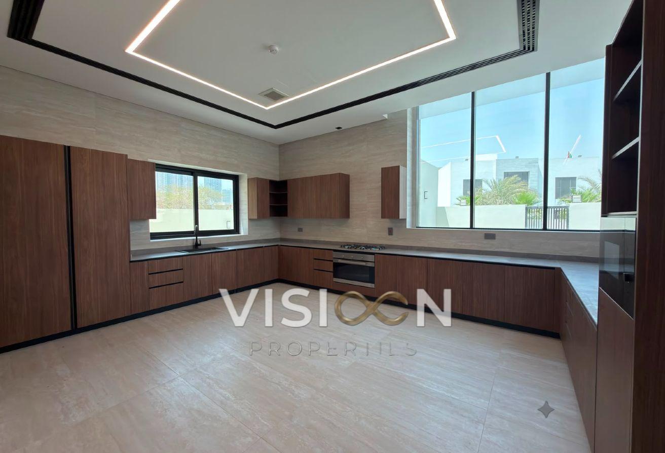 Brand New 5BR Villa | Private Pool & Garden photo 20