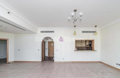 Apartment - 2 - 3 for rent in Al Khudrawi - Shoreline Apartments - Palm Jumeirah - Dubai