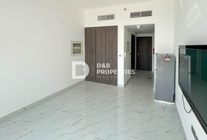 WELL MAINTAINED | VACANT | FULLY EQUIPPED | 4 CHQ photo 2