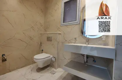 فيلا - 5 غرف نوم - 7 حمامات للايجار في الحليو 2 - الحليو - عجمان