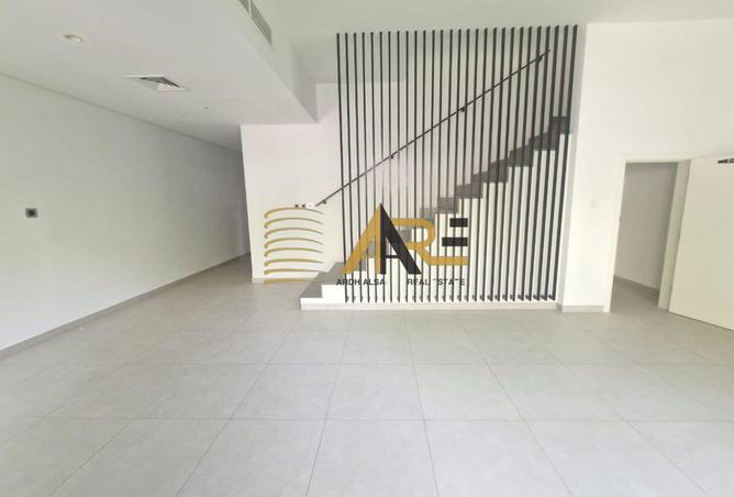 96117403 - Property Image 3