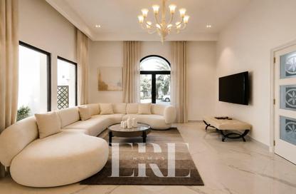 Villa - 4 - 5 for sale in Garden Homes Frond E - Garden Homes - Palm Jumeirah - Dubai