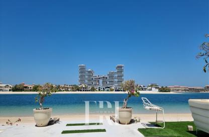 Villa - 4 - 5 for sale in Garden Homes Frond E - Garden Homes - Palm Jumeirah - Dubai