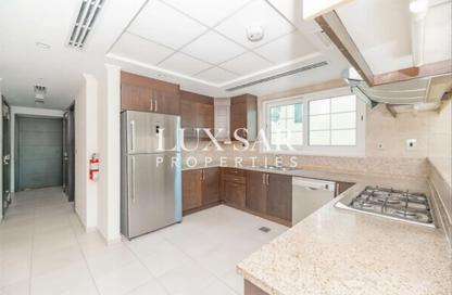 Villa - 3 Bedrooms - 4 Bathrooms for rent in District 6 - Jumeirah Park - Dubai