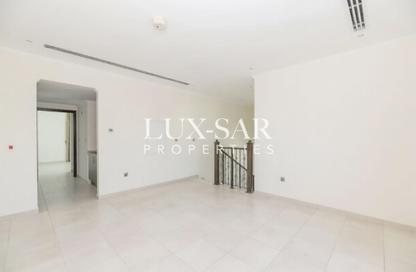 Villa - 3 Bedrooms - 4 Bathrooms for rent in District 6 - Jumeirah Park - Dubai