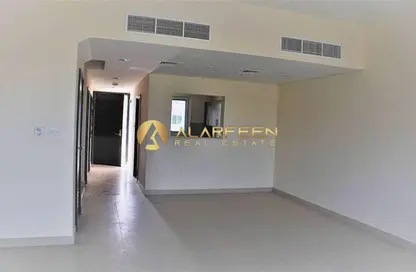 فيلا - 3 غرف نوم - 4 حمامات للايجار في قريه ورسان  بلوك د - قرية ورسان - المدينة العالمية - دبي