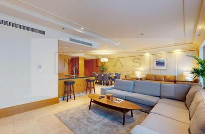 Hotel  and  Hotel Apartment - 4 - 4 for rent in Ritz Carlton - DIFC - Dubai