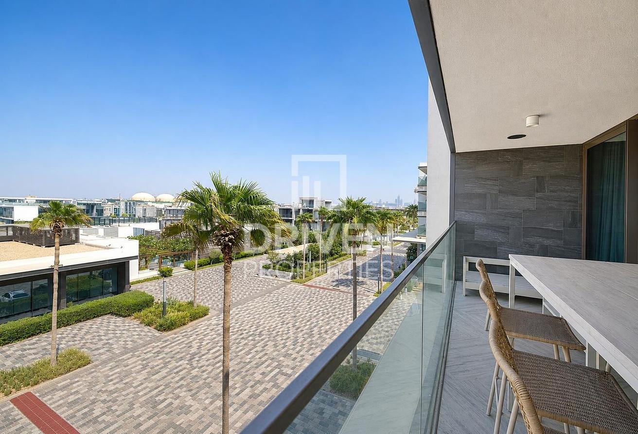Fully Upgraded | Vacant | Premium Location photo 21