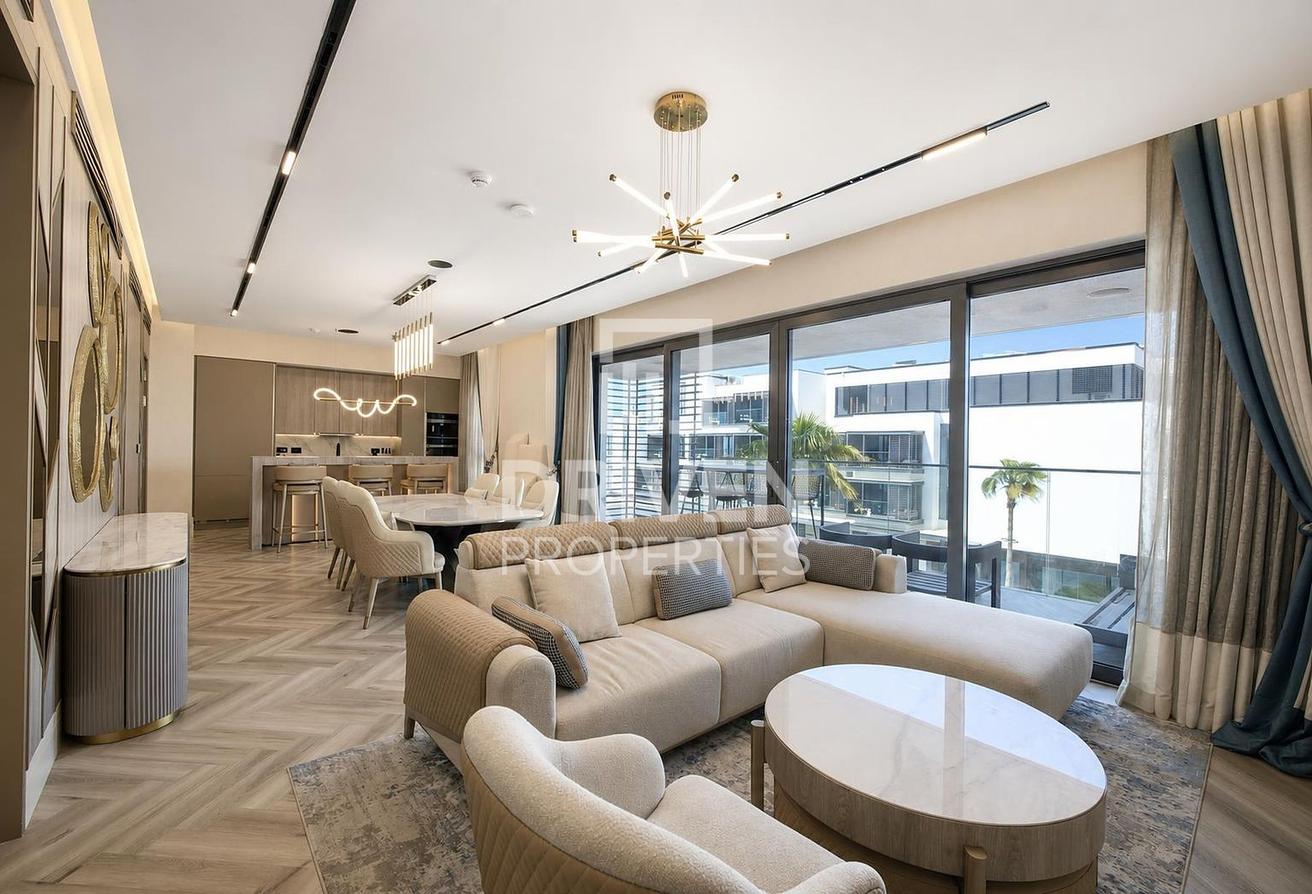 Fully Upgraded | Vacant | Premium Location photo 10