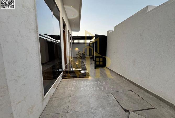 64041967 - Property Image 2