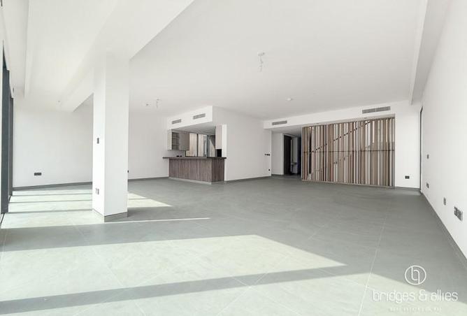 72305024 - Property Image 2