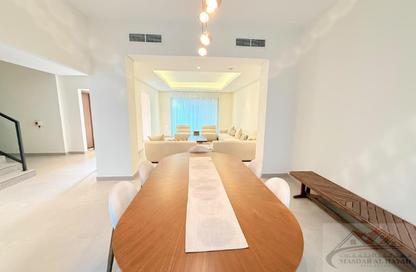 Townhouse - 4 - 6 for rent in Sharjah Sustainable City - Sharjah