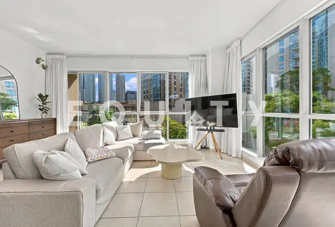 158700142 - Property Image 3