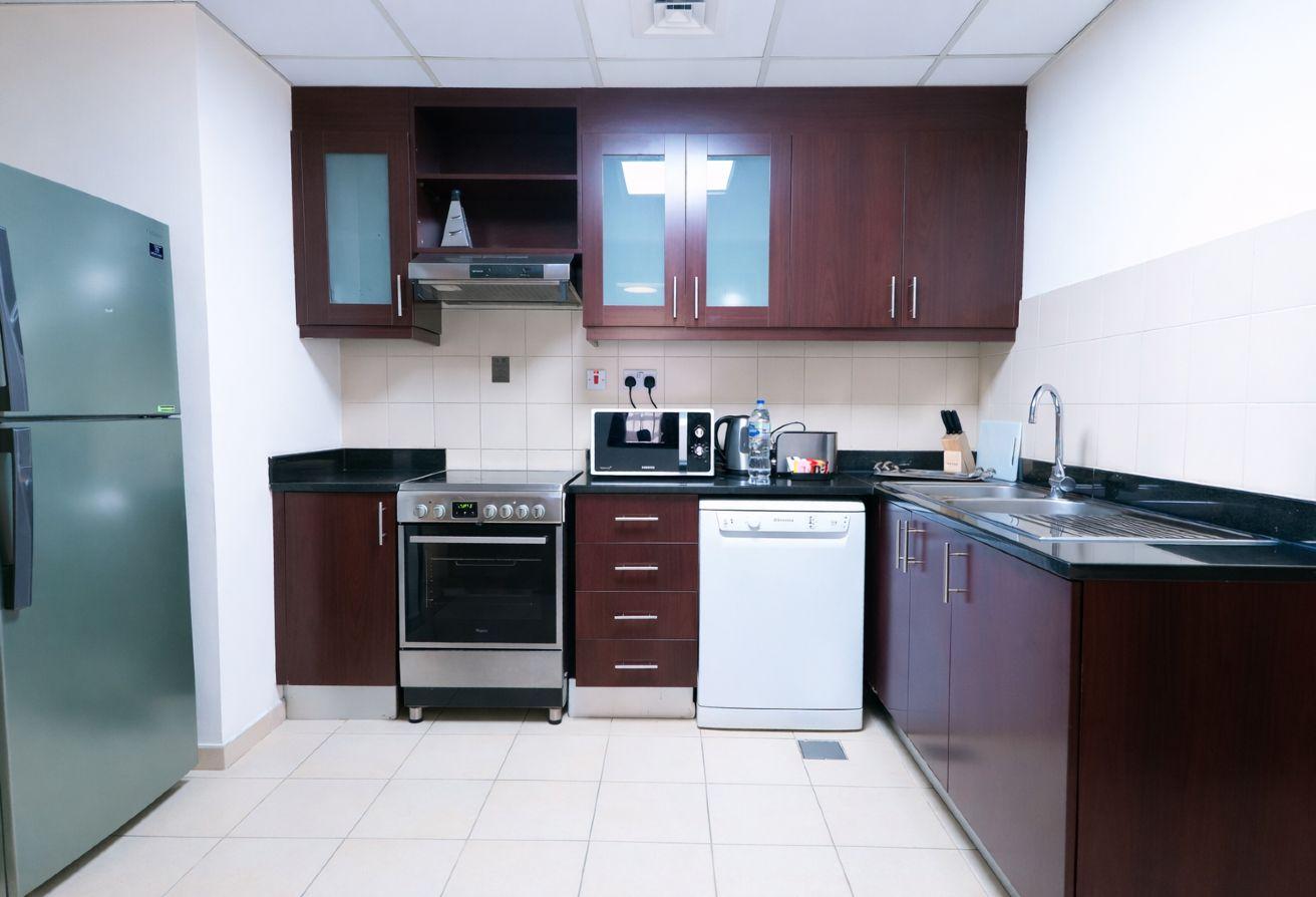 Sea View 3BR | Prime JBR Location photo 7