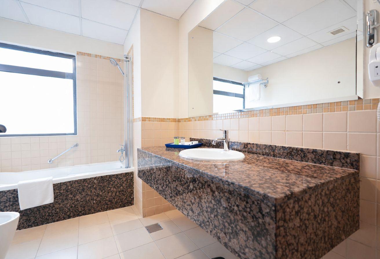 Sea View 3BR | Prime JBR Location photo 10