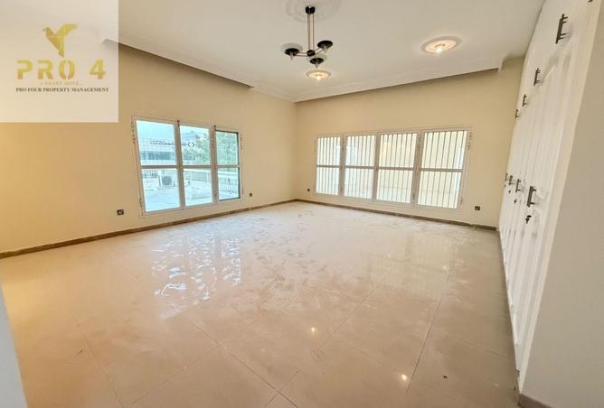 Fantastic 5Bhk+Maid Room Villa 204k At Al Manaseer